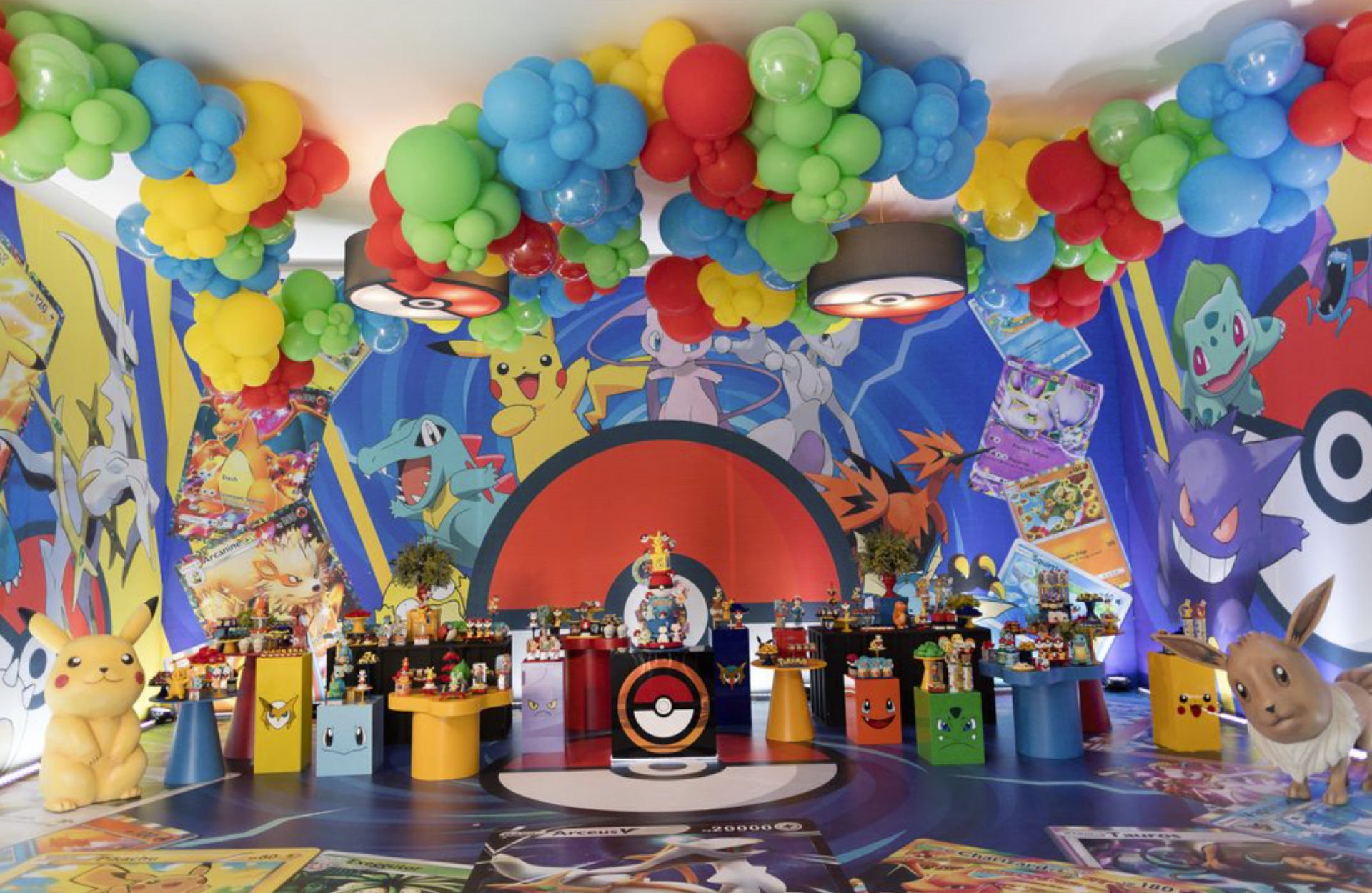 Evelyn Regly celebra o aniversário do filho em grande estilo - Daniela Leite