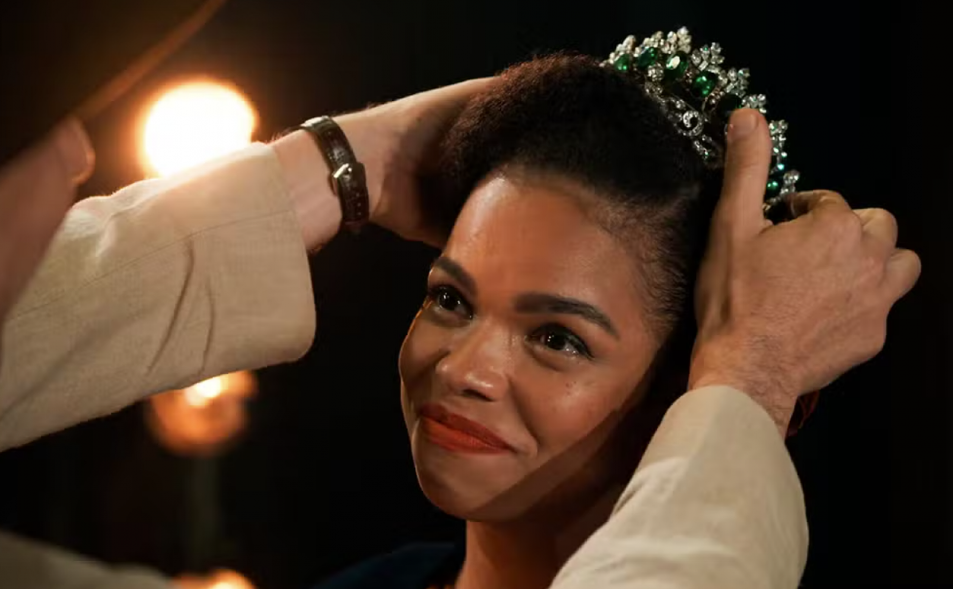 Candinho surpreende e coroa Dita como Rainha da Rádio - TV Globo