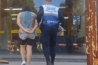 Mulher é presa por cegar ex-companheira com ácido em Niterói