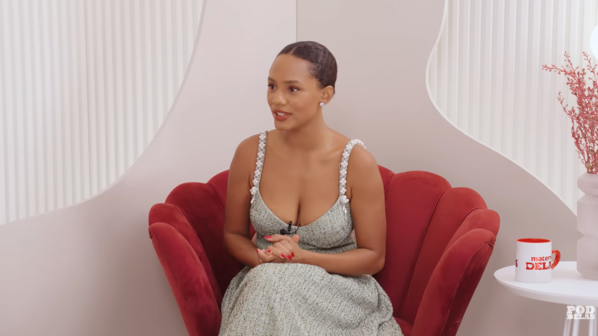 Jéssica Ellen relembra parto de emergência e dificuldades na gravidez - reprodução Youtube