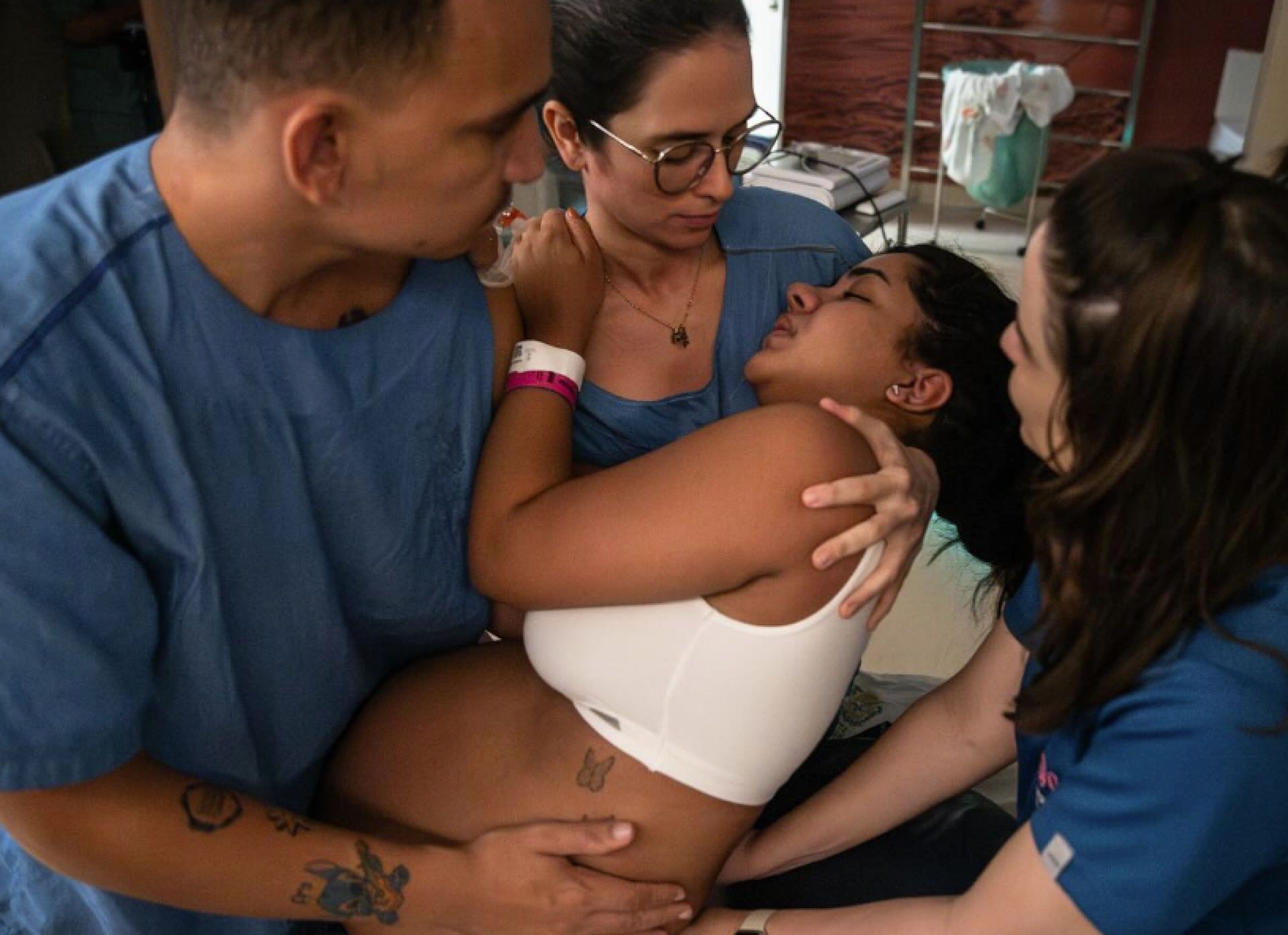 Ary Mirelle relata parto difícil do 2º filho com João Gomes - Deborah Ghelman