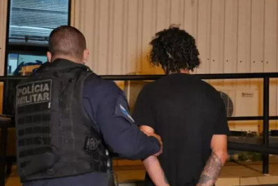 Polícia prende traficante com carro clonado e drogas avaliadas em R$ 1 milhão em São Pedro da Aldeia