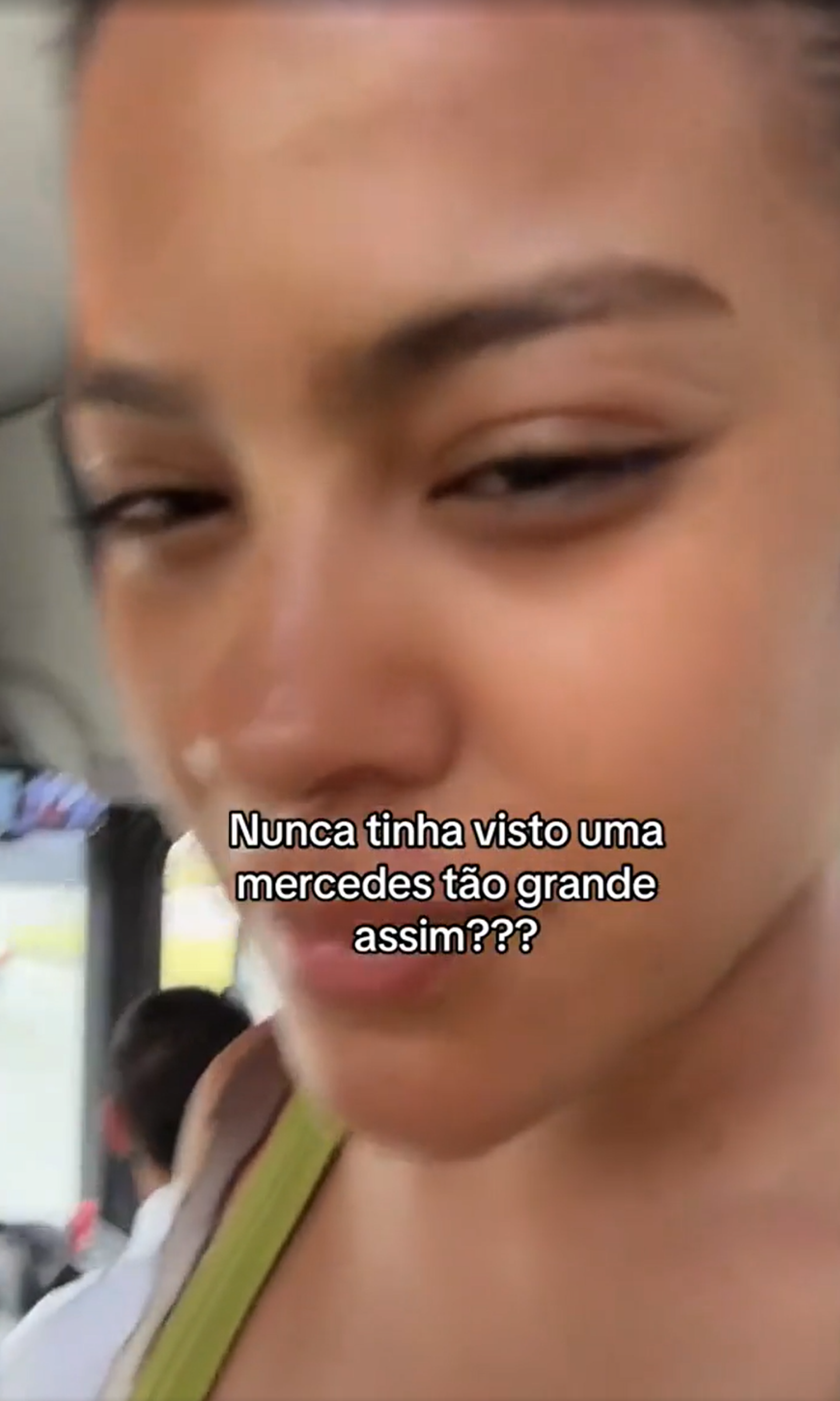 Bella Campos anda de ônibus no Rio e faz piada - reprodução TikTok