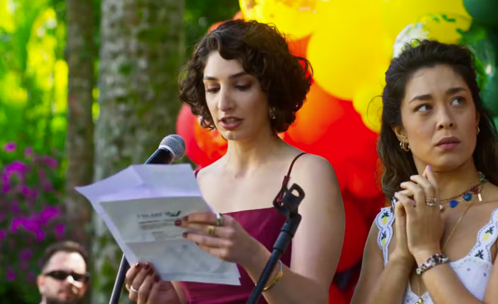 chá-revelação de Ayla expõe Jaques como pai de Davi e dela - Globo