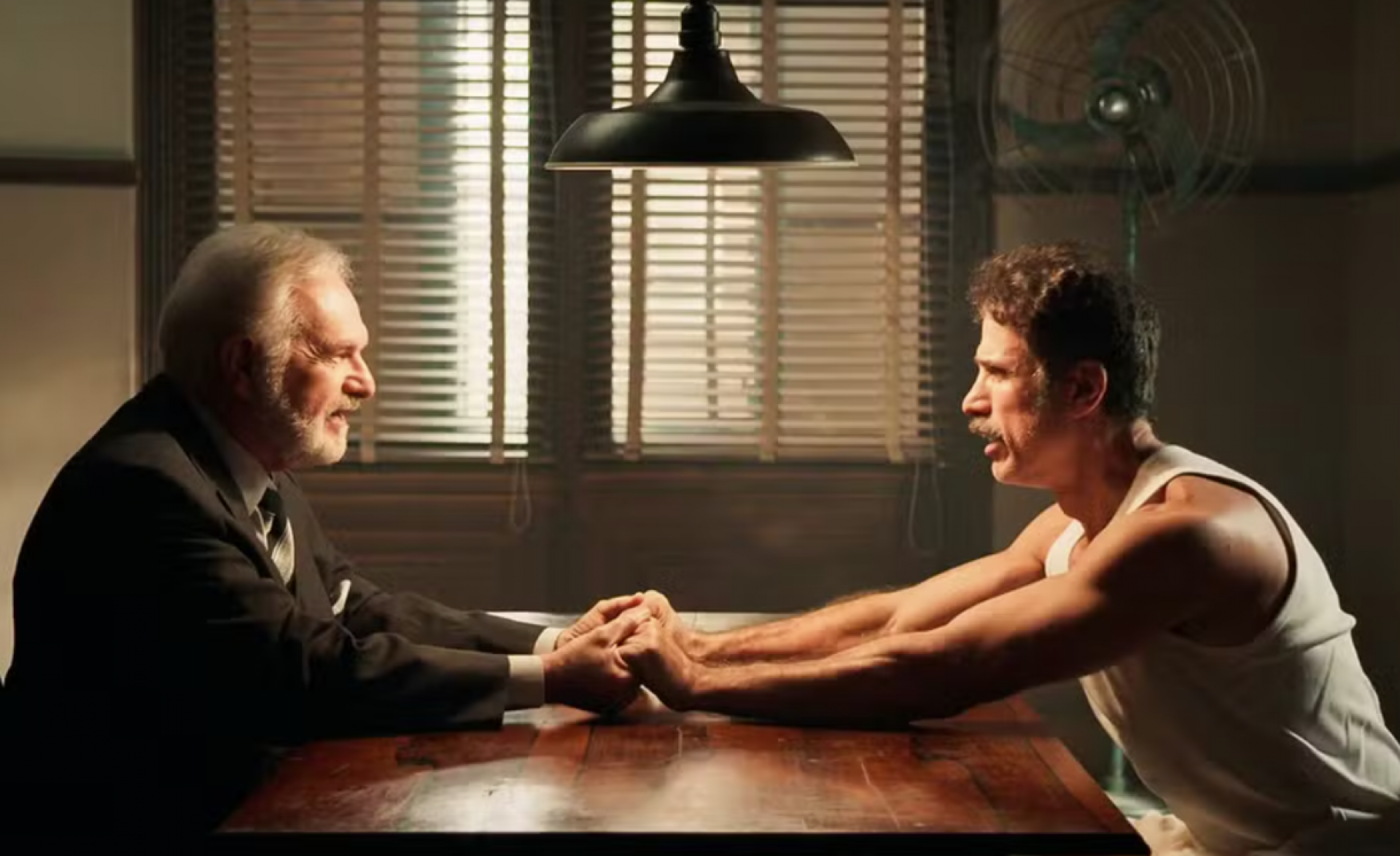 Paixão salva Ernesto da prisão e sofre ataque cardíaco - Globo