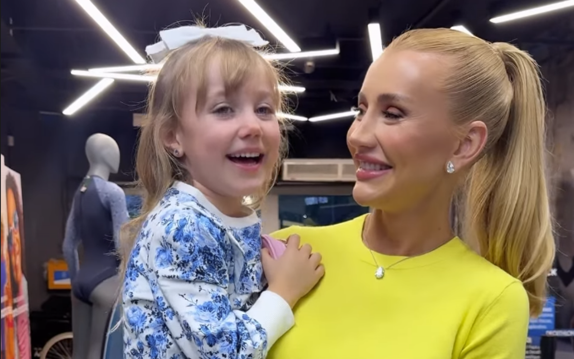 Ana Paula Siebert e Vicky - reprodução Instagram