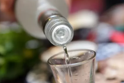 Menor com suspeita de intoxicação por metanol é atendida em Cabo Frio; exames estão em análise