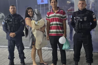 Policiais do 25º BPM salvam bebê que parou de respirar em Arraial do Cabo