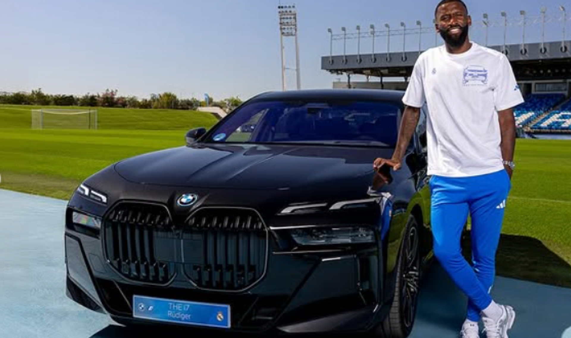 Jogadores do Real Madrid puderam escolher entre seis modelos de carros de luxo da BMW - Divulgação / Real Madrid