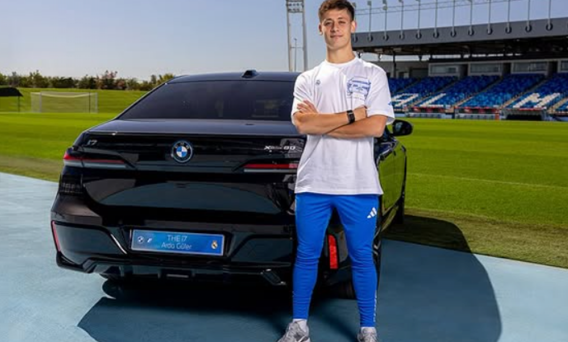 Jogadores do Real Madrid puderam escolher entre seis modelos de carros de luxo da BMW - Divulgação / Real Madrid
