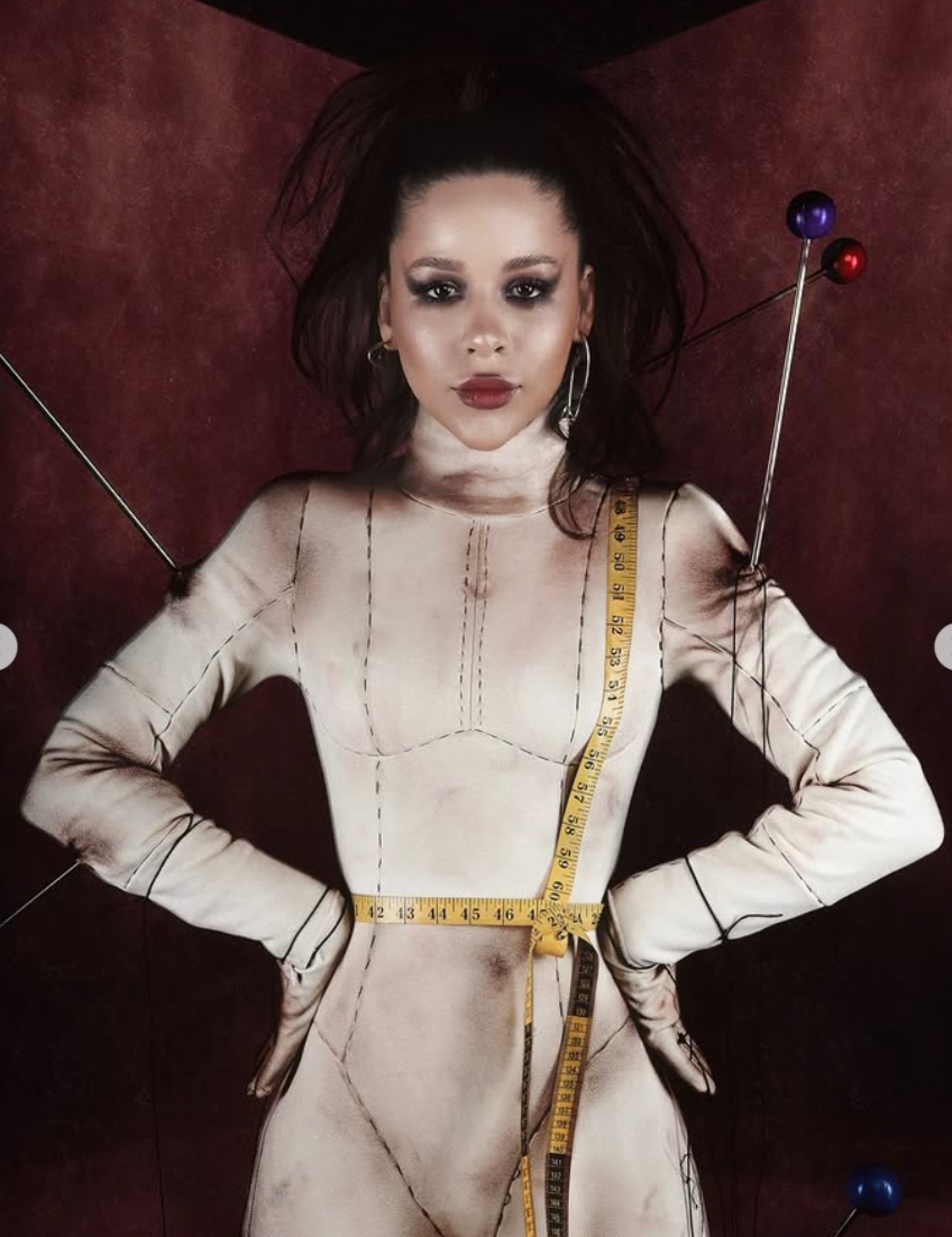 Laura Brito transforma o manequim em protagonista - Paulo Nicacio