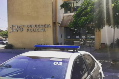 Homem é preso por agredir enteada e persegui-la com faca em Cabo Frio