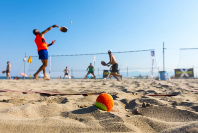 Prefeitura de São Pedro da Aldeia promove aulão gratuito de beach tennis e frescobol