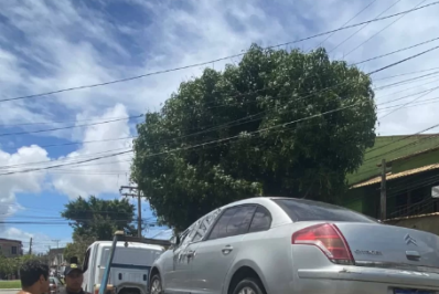 Prefeitura de Cabo Frio realiza recolhimento de veículos abandonados no Parque Burle