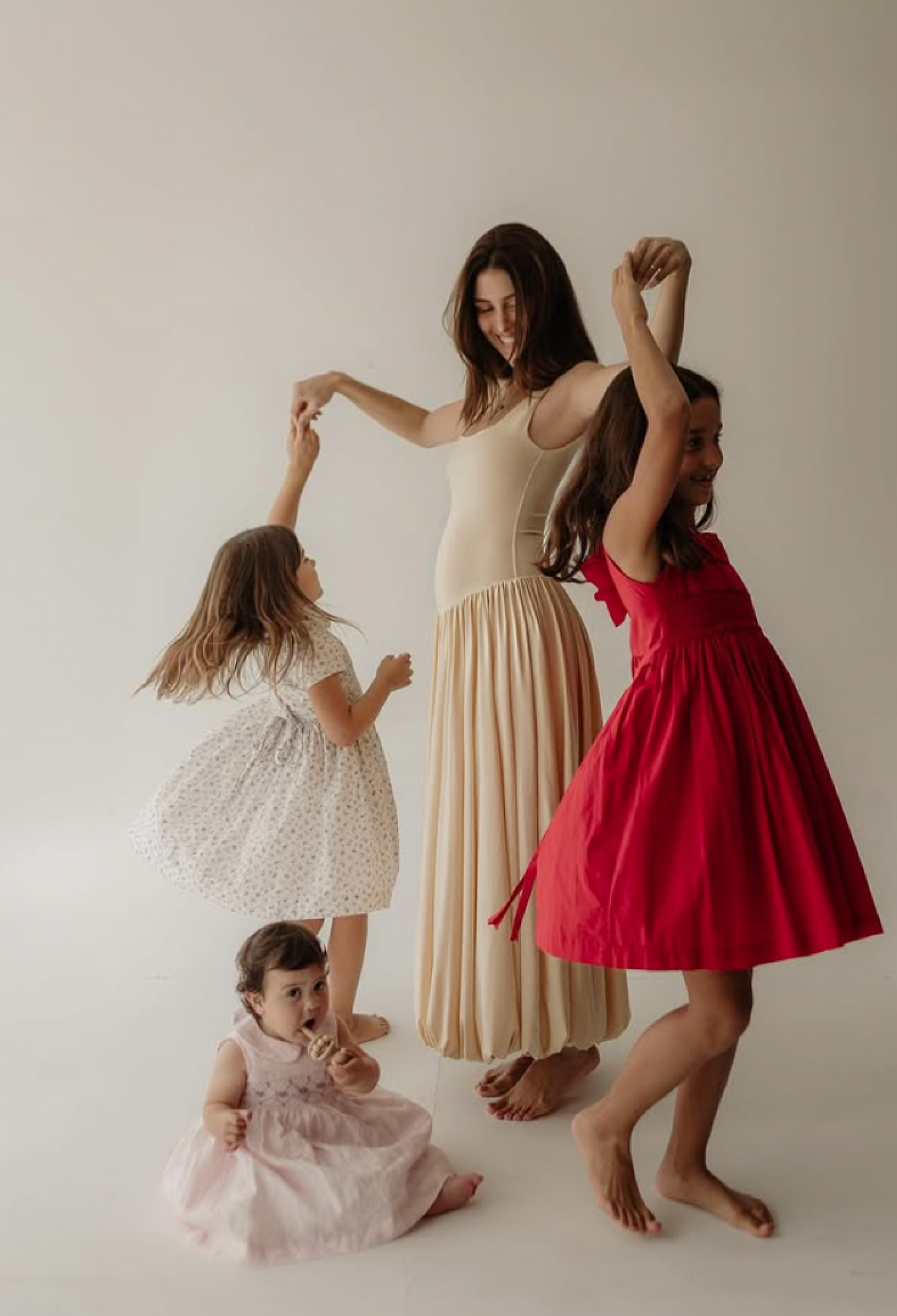 Letícia Almeida anuncia gravidez do quarto filho - Daniela Leite