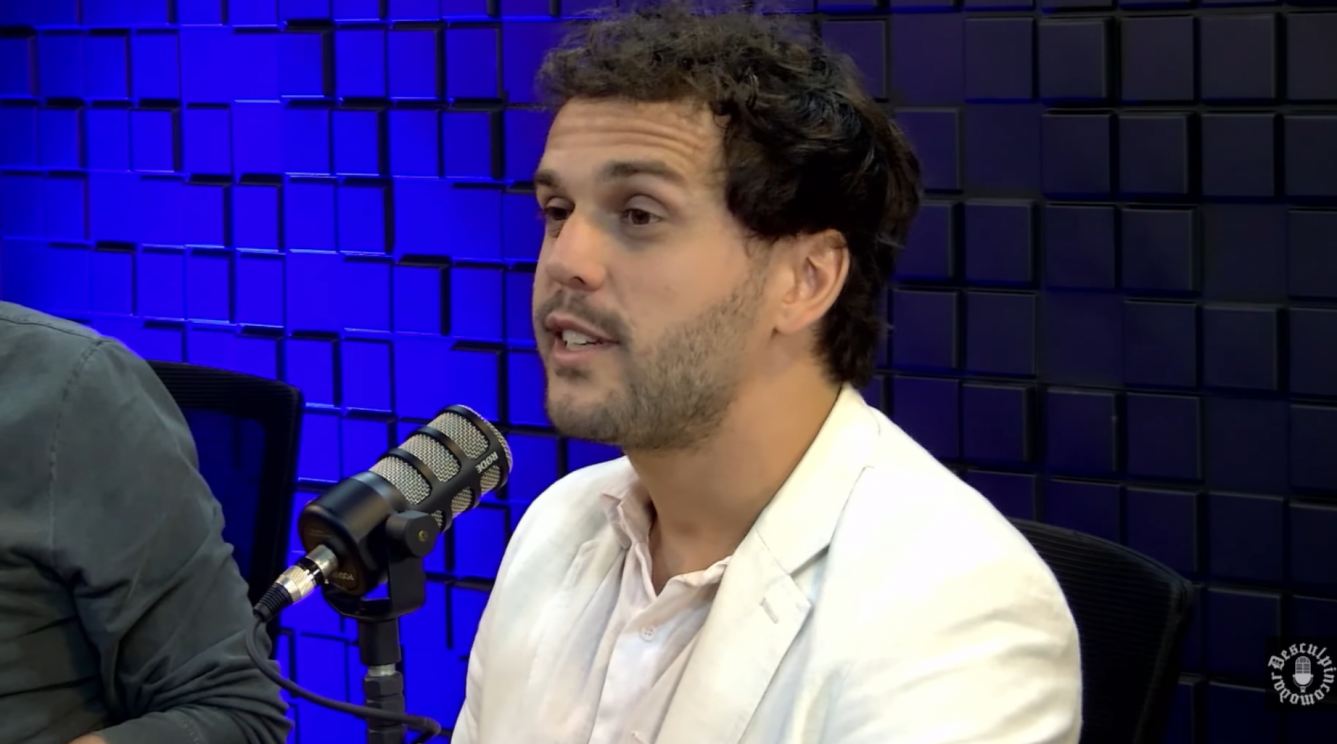 Theo Bial  - reprodução Youtube