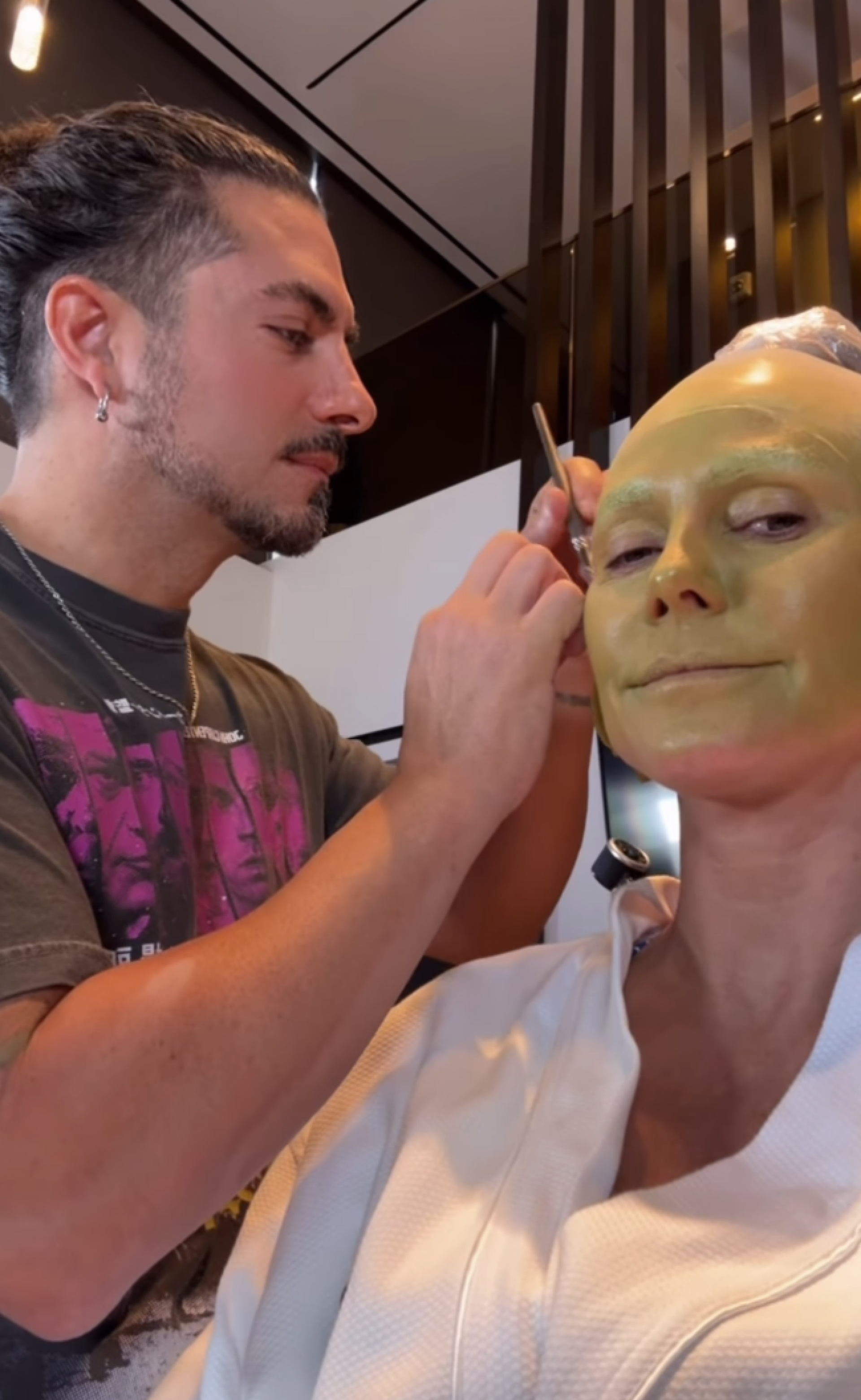 Heidi Klum revela detalhe misterioso da fantasia de Halloween - reprodução Instagram