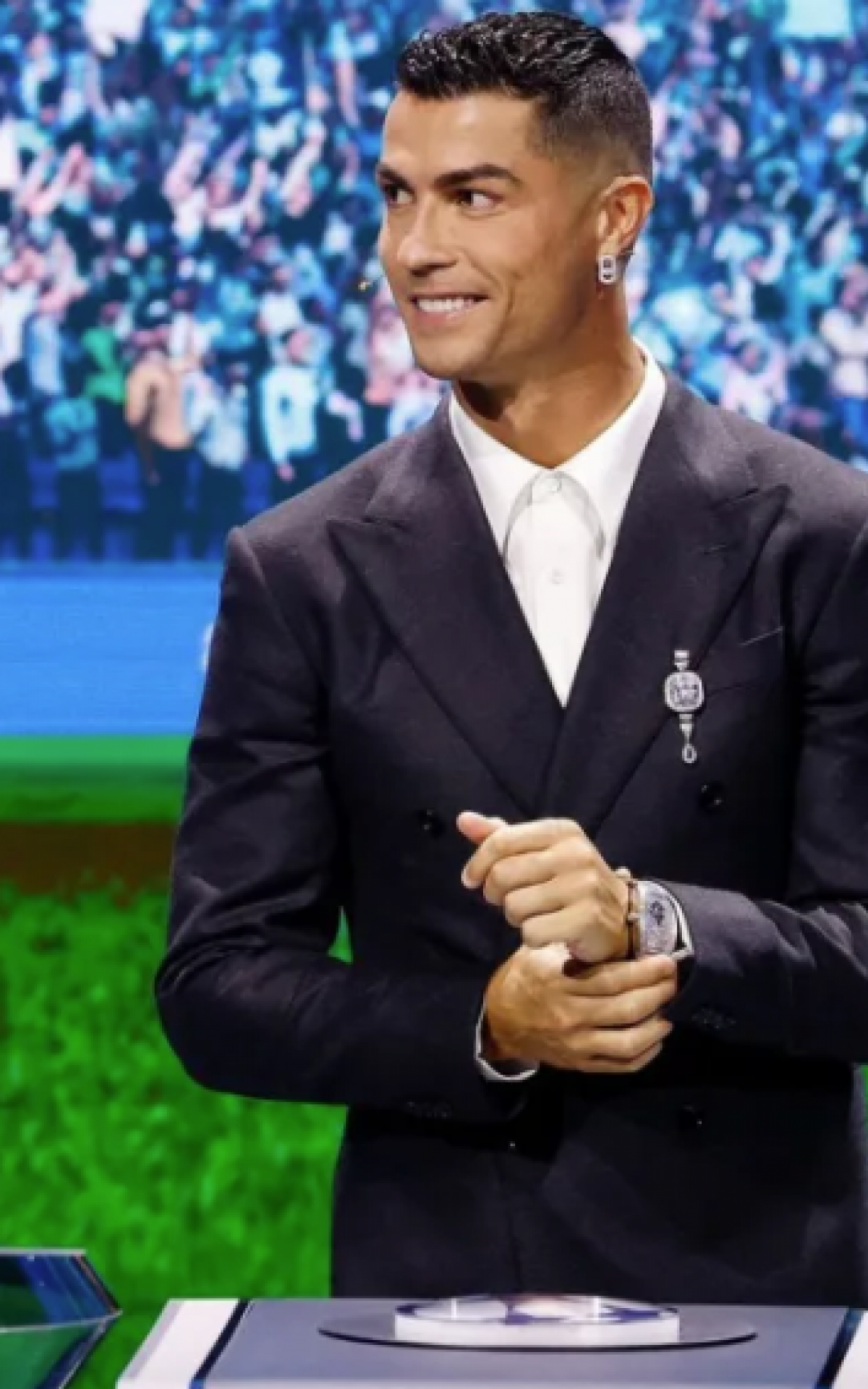 Fortuna de Cristiano Ronaldo: Relógio Franck Muller Cintreé Tourbillon por R$ 7,7 milhões