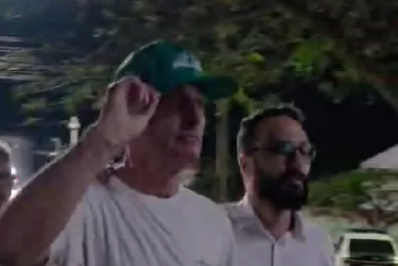 Após esfaquear a empresária fit Rose Rosa, ex-marido Alexu Rosa se entrega à polícia em Cabo Frio