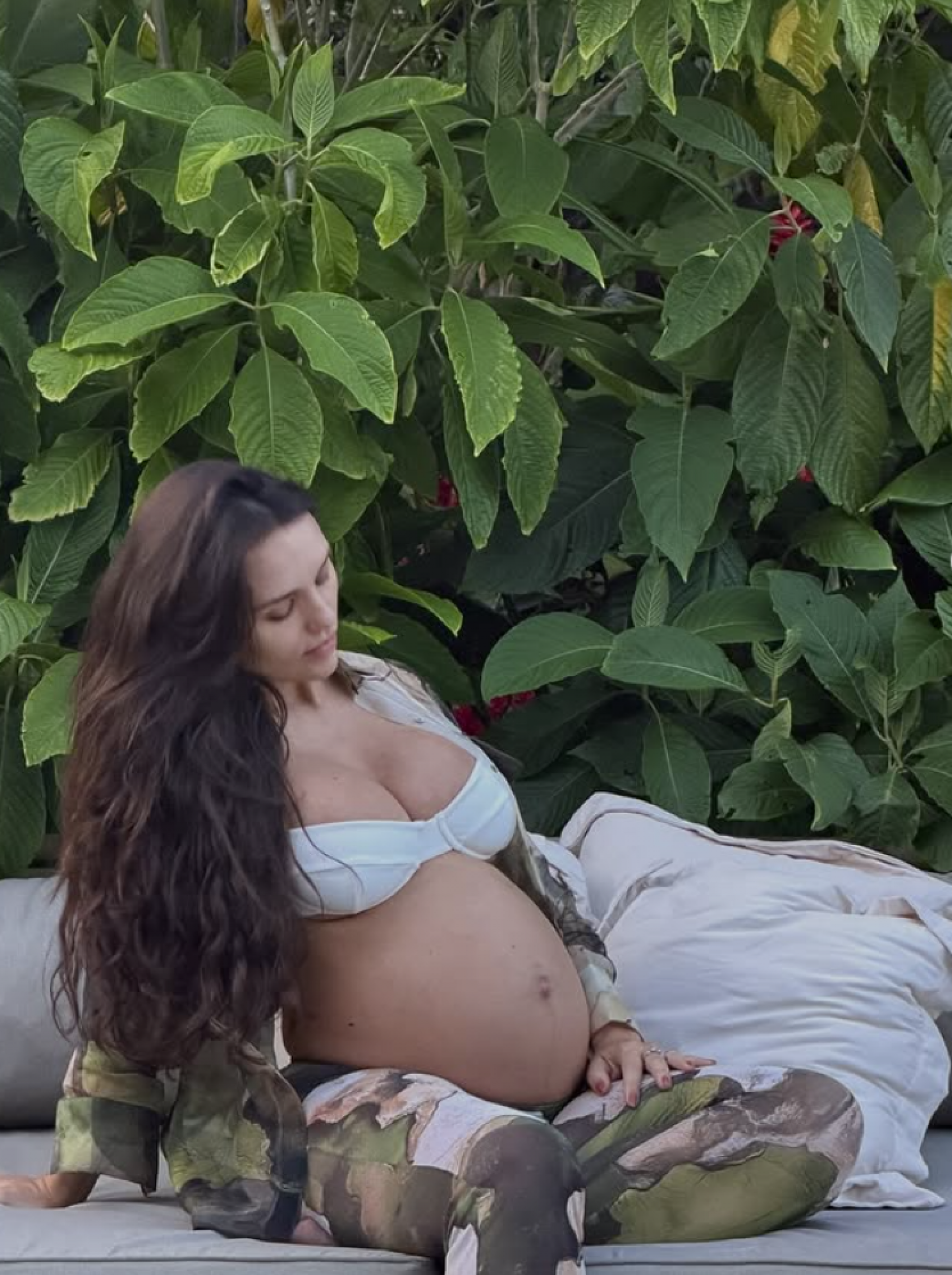 Rafa Kalimann exibe barriga de oito meses - reprodução Insagram