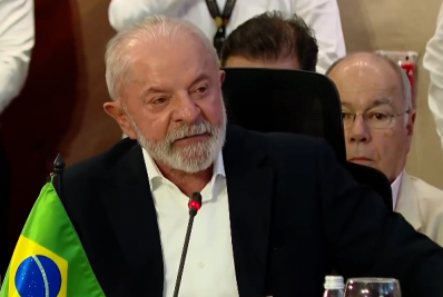 Lula critica 'velhas retóricas' que justificam intervenção em países