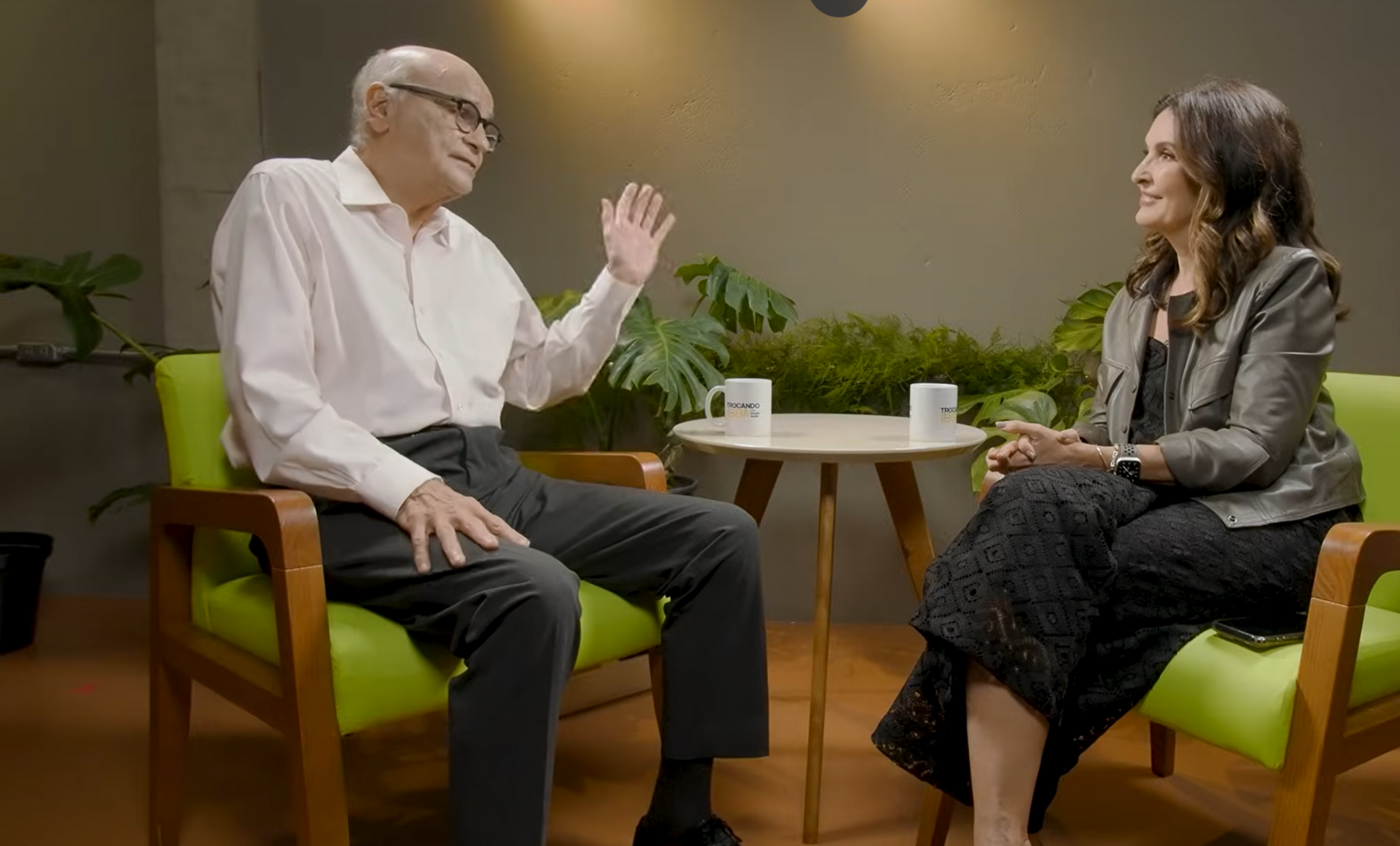 Dráuzio Varella fala sobre relação com as filhas e defende presença dos pais na criação - reprodução Youtube