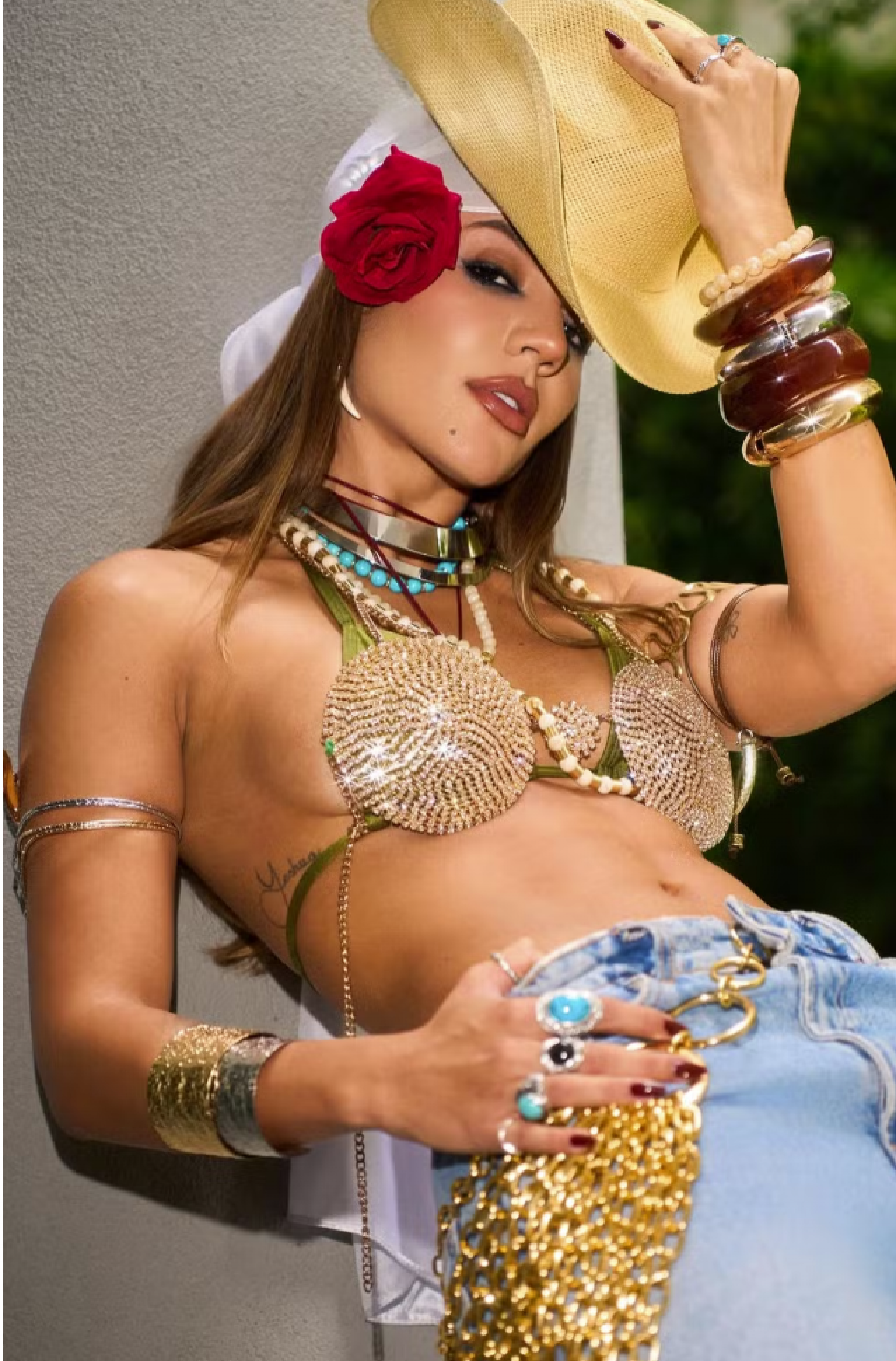 Hariany Almeida estreia como musa da Imperatriz Leopoldinense - reprodução Instagram