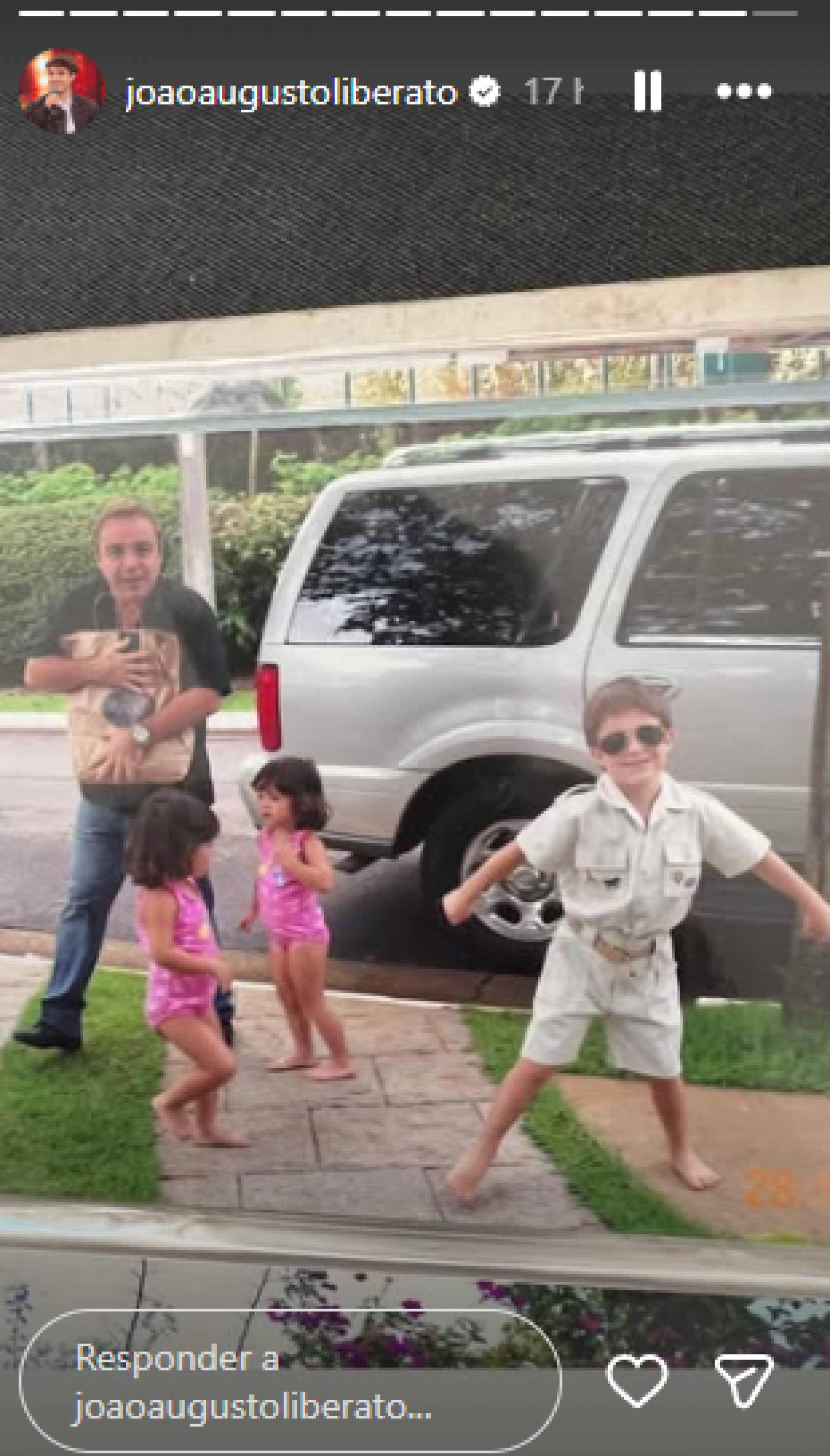 João Augusto Liberato compartilha cliques raros da infância em homenagem ao pai, Gugu Liberato, que morreu em 2019 - Reprodução / Instagram