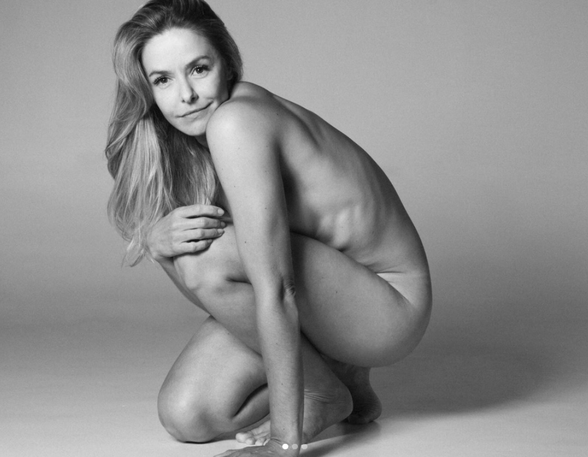 Bianca Rinaldi reflete sobre envelhecimento em ensaio nu - Brunno Rangel