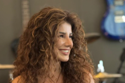 Paula Fernandes 'retorna às origens' em novo EP