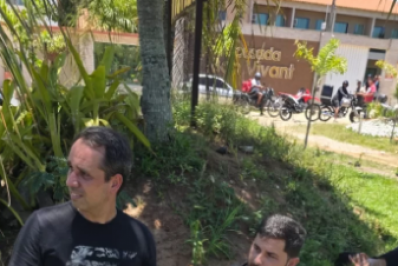 Policial civil e ex-secretário de Arraial do Cabo, Cláudio Bastos, permanece preso após audiência de custódia