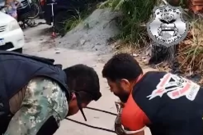 Jiboia é resgatada em residência no bairro Jacaré, em Cabo Frio