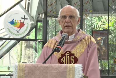 Padre Júlio Lancellotti é proibido de usar redes sociais e tem missas on-line suspensas