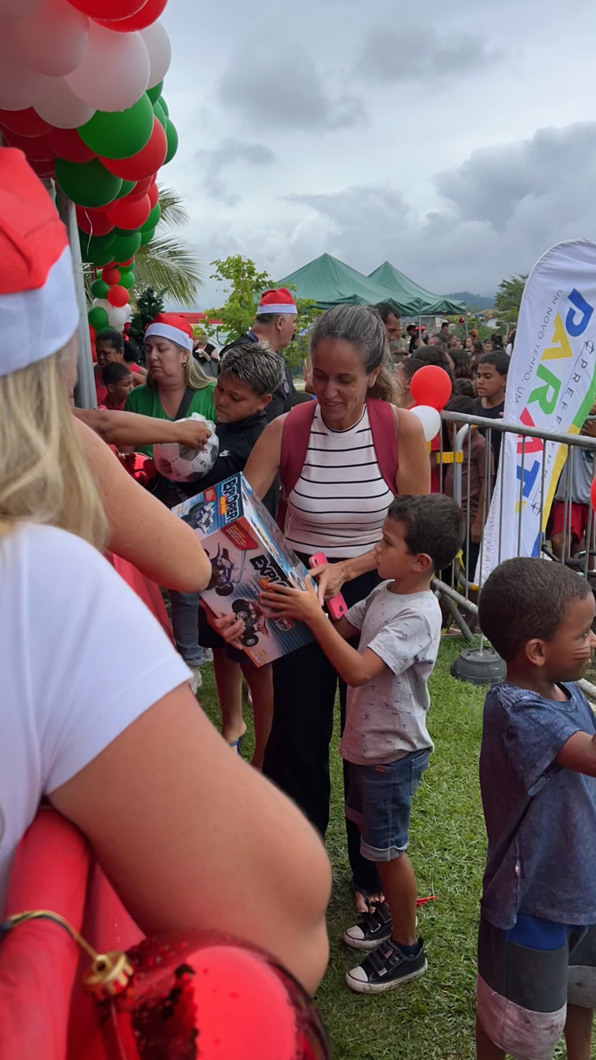 Distribui&ccedil;&atilde;o de brinquedos para as crian&ccedil;as - Divulga&ccedil;&atilde;o/PMP