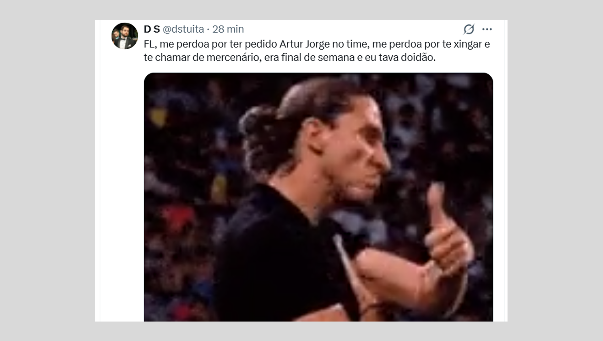 Torcedores do Flamengo comentaram sobre a renovação de Filipe Luís nas redes sociais - Reprodução de Twitter