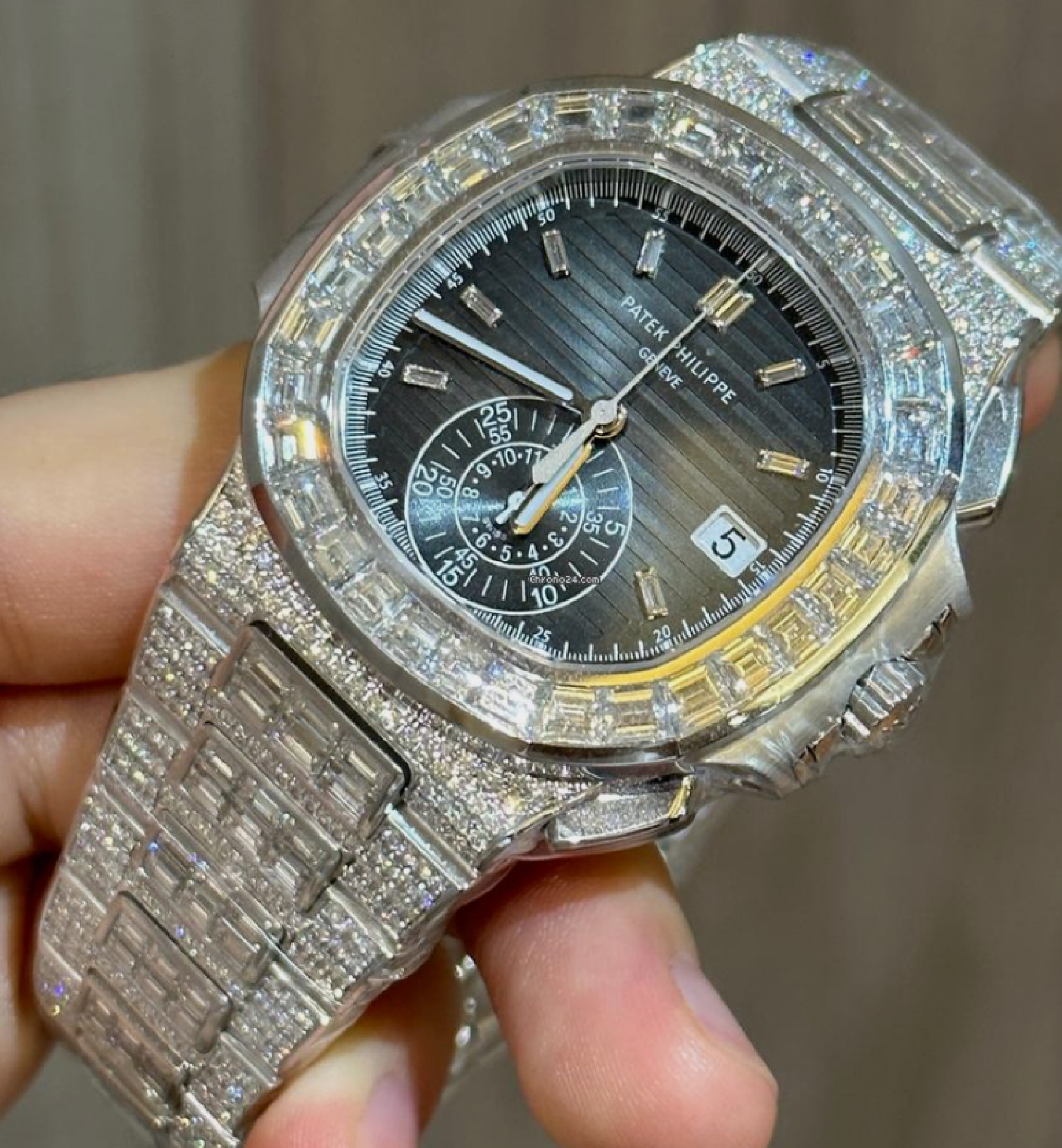 O relógio de luxo Patek Philippe Nautilus Chronograph Ref. 5980/1400G faz parte da coleção de Cristiano Ronaldo
