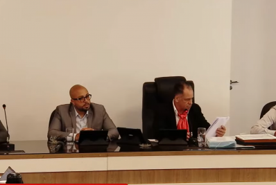 Vídeo: Vereador comete gafe ao 'convidar' Leonel Brizola para homenagem