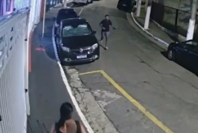 Vídeo! Homem com medida protetiva mata ex-companheira a facadas em SP