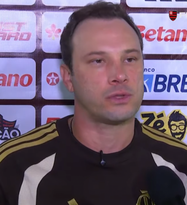 Bruno Pivetti responde se Flamengo usará titulares contra o Vasco