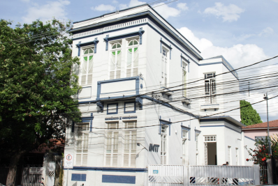 Vistorias para vans, ônibus, transporte escolar e táxis têm calendário definido