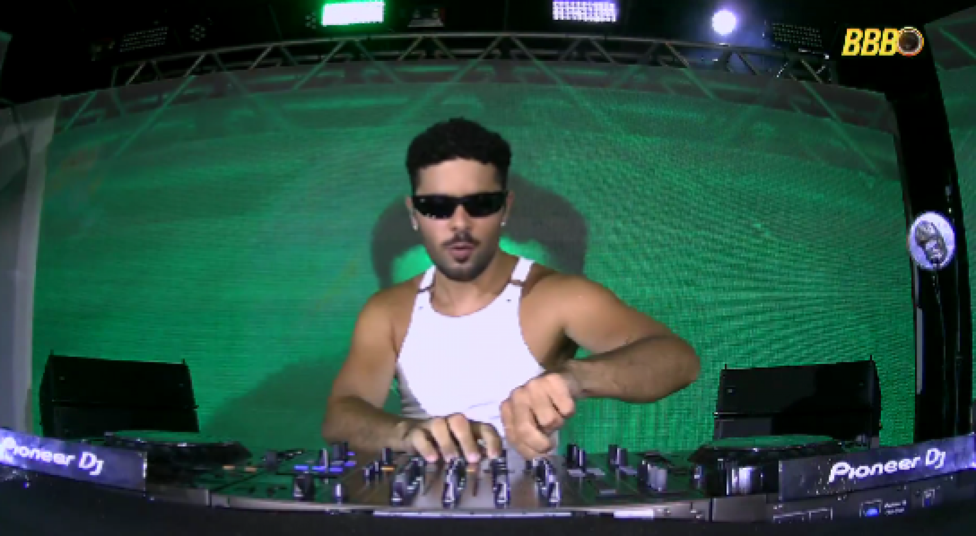 Pedro Sampaio se apresenta no 'BBB 26' - Reprodução de vídeo / Instagram