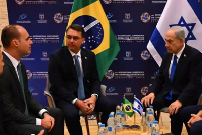 'Lula é antissemita', afirma Flávio Bolsonaro em Israel