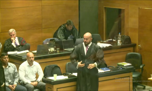 Justiça absolve PMs acusados da morte de jovem de 13 anos na Cidade de Deus