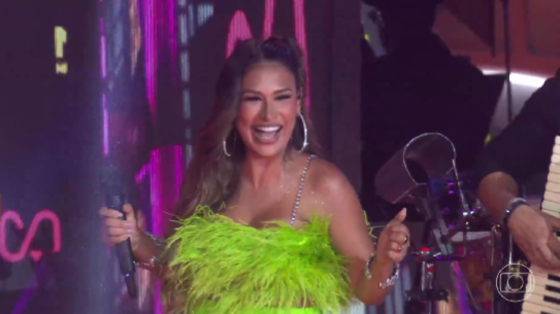 Simone Mendes anima e emociona participantes na festa do 'BBB 26' - Reprodução de vídeo / X