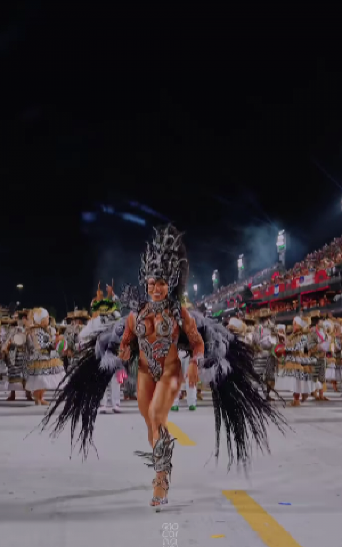 Rainha de bateria da Mangueira, Evelyn Basttos