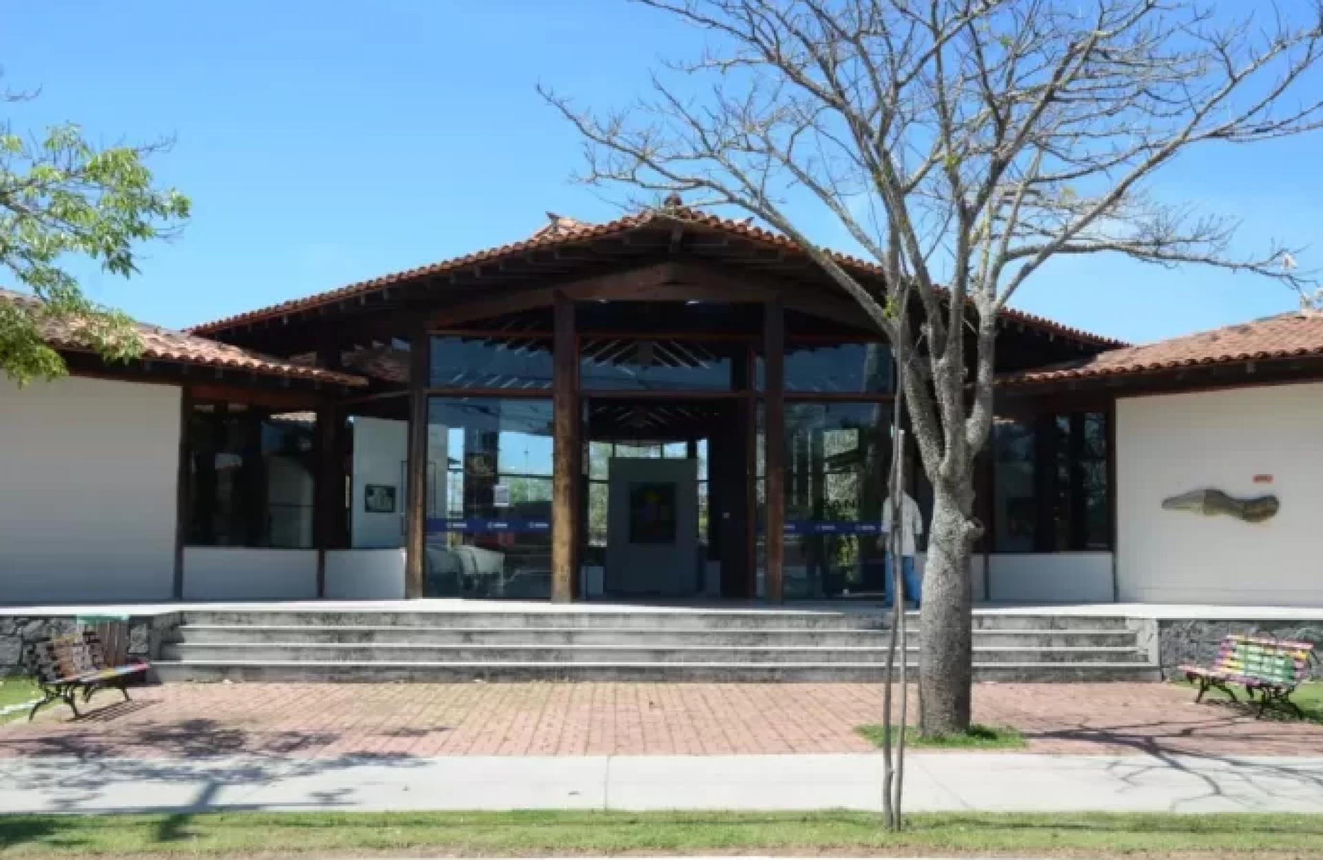 Escola de Artes Zanine oferece vagas gratuitas para cursos artísticos em Búzios