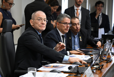 CPI do Crime Organizado cancela sessão após prisão de Vorcaro