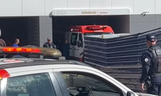 Bolsonaro é diagnosticado com broncopneumonia