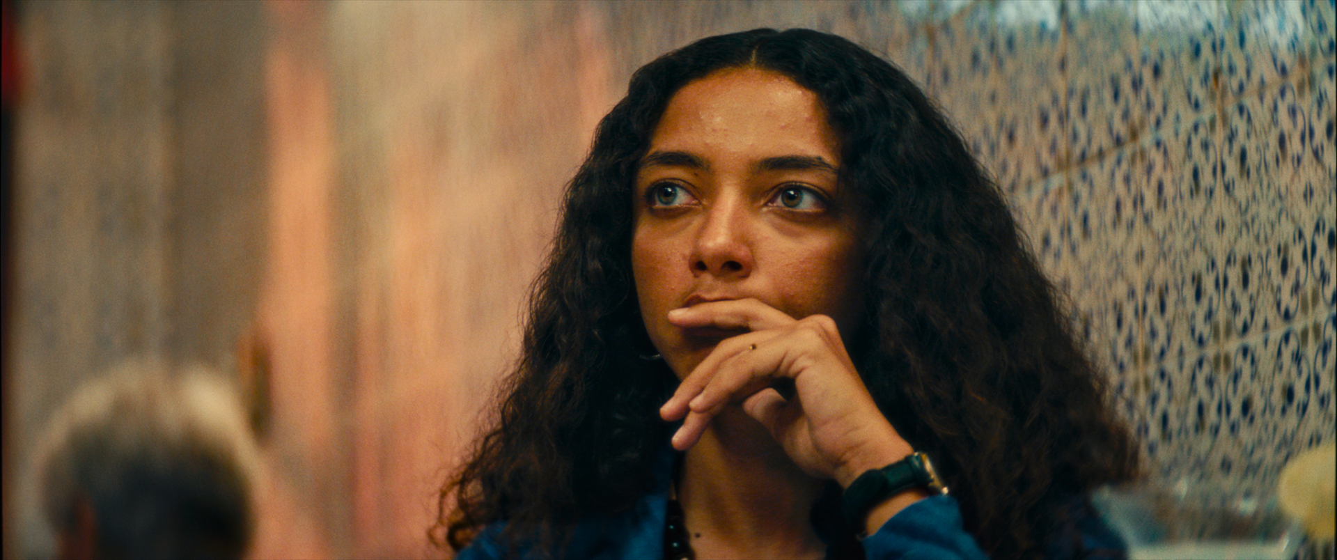 Alice Carvalho interpreta Fátima Nascimento, mulher de Armando (Wagner Moura), em 'O Agente Secreto' - Cinemascopio / Divulgação