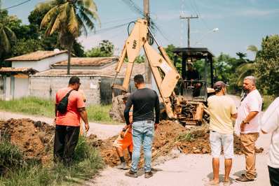 Guapimirim retoma obras de asfalto e drenagem após período de chuvas